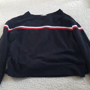 Long sleeve thin crewneck